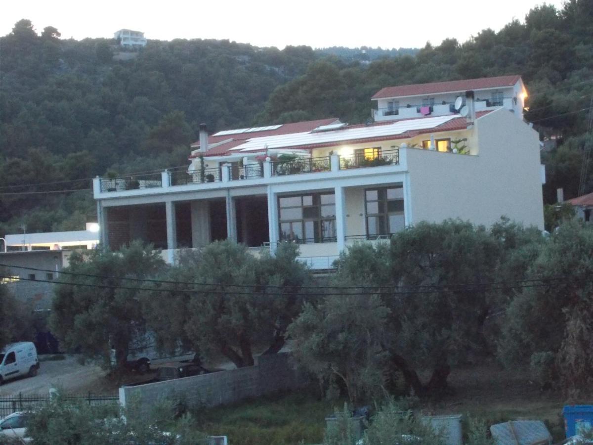 Rhodon House Apartment Skiathos Town Ngoại thất bức ảnh