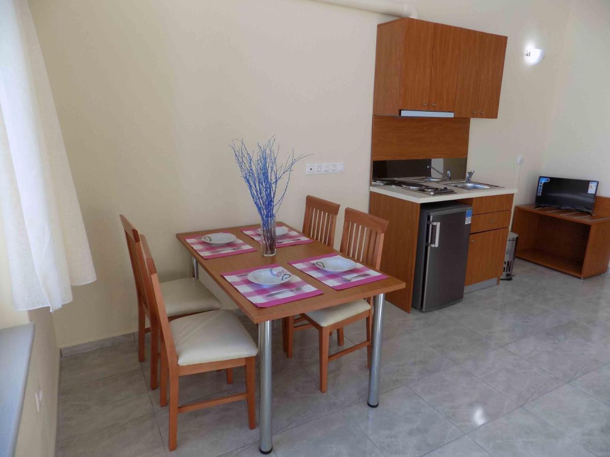 Rhodon House Apartment Skiathos Town Ngoại thất bức ảnh