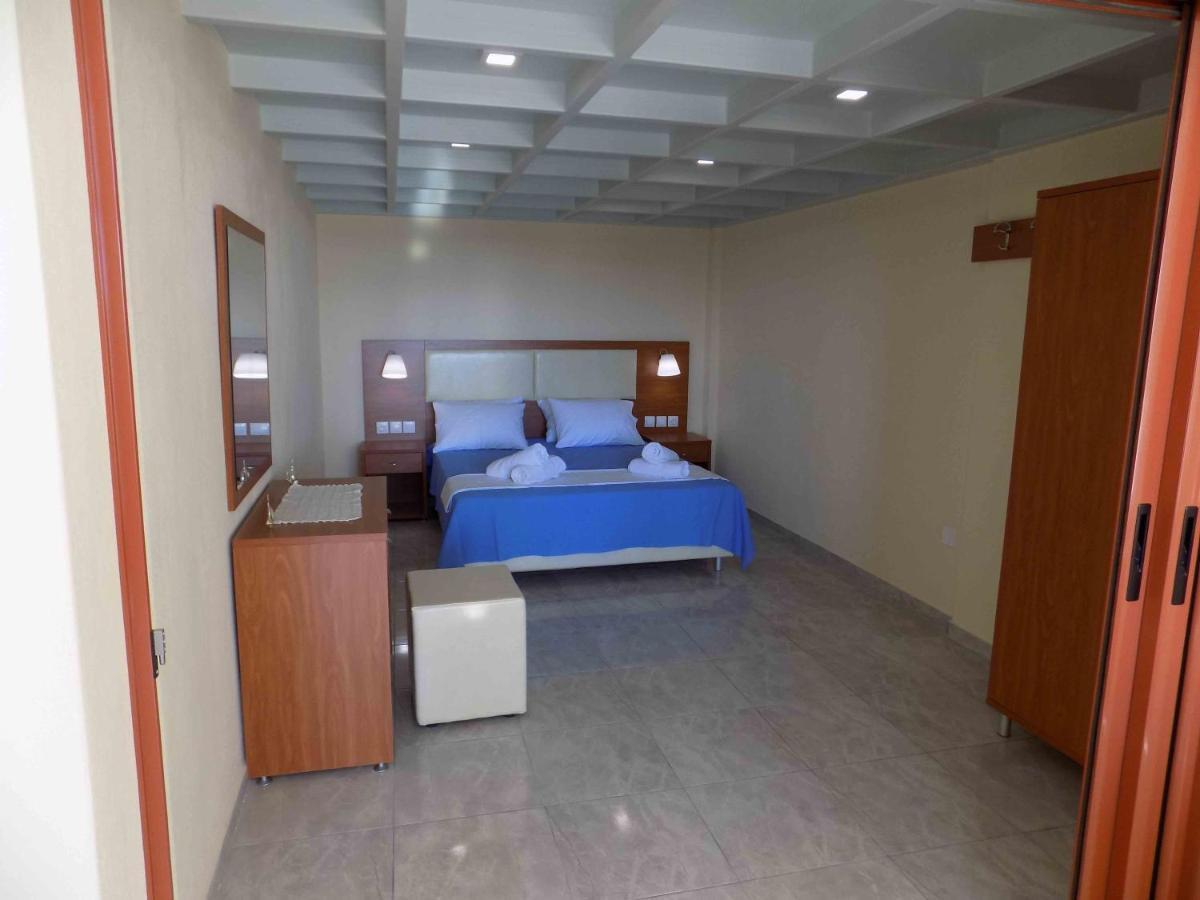 Rhodon House Apartment Skiathos Town Ngoại thất bức ảnh